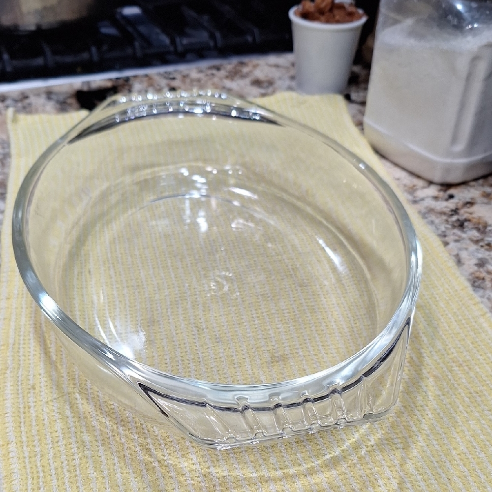 Pyrex Clear Glass Oval Casserole Dish